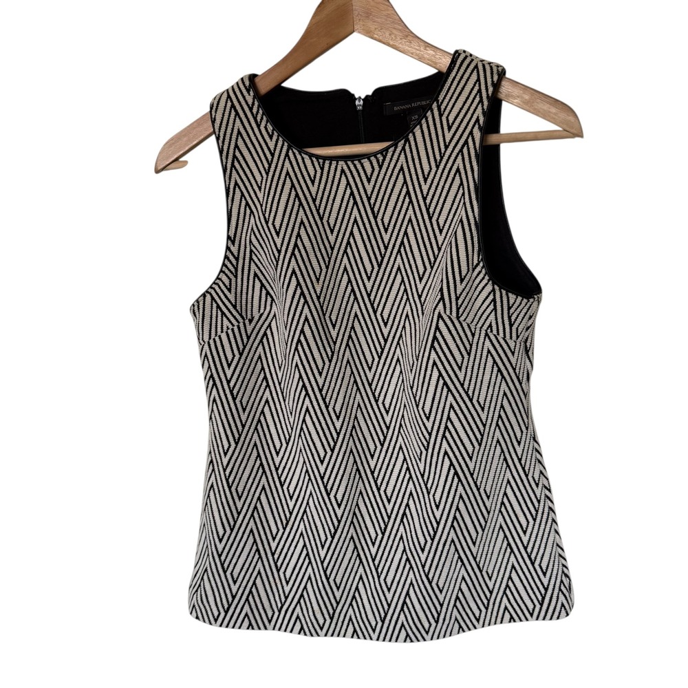 Banana Republic Geometric Print Sleeveless Black White Tank Top XS‎